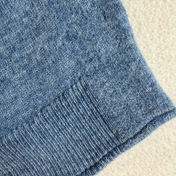 Ovcio Wearable Wrap Cornflower Blue 100% Cashmere - Picture 2 of 7